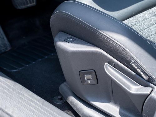 Peugeot E-5008 - Photo 22