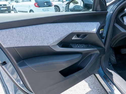 Peugeot E-5008 - Photo 21