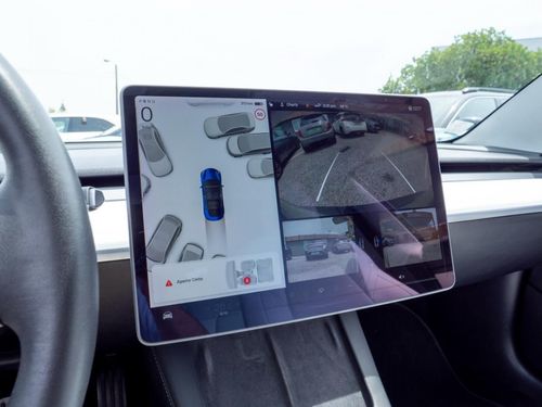 Tesla Model 3 - Photo 34