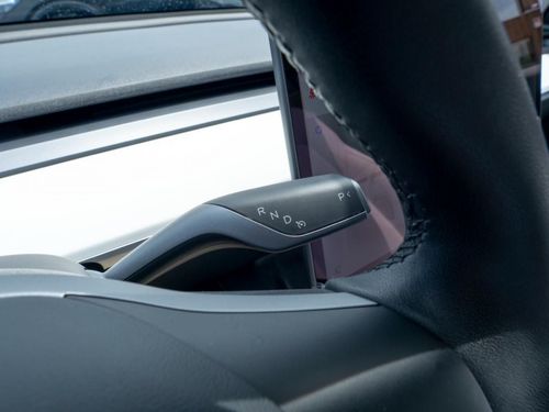 Tesla Model 3 - Photo 31