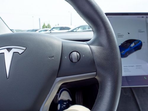 Tesla Model 3 - Photo 28