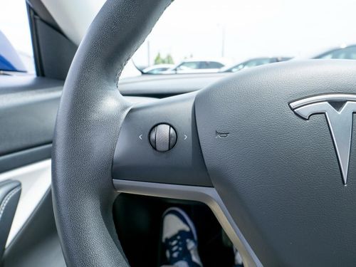 Tesla Model 3 - Photo 27