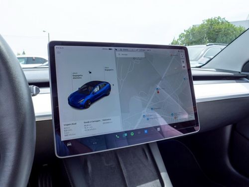 Tesla Model 3 - Photo 35