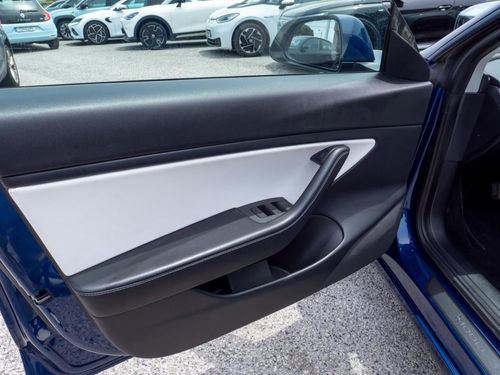 Tesla Model 3 - Photo 20