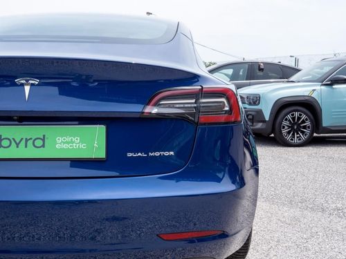 Tesla Model 3 - Photo 12