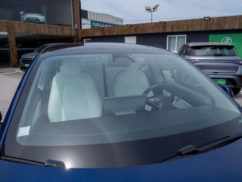 Tesla Model 3 - Photo 7