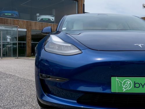Tesla Model 3 - Photo 5