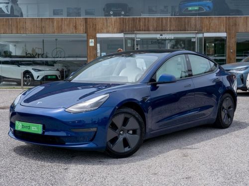 Tesla Model 3 - Photo 2