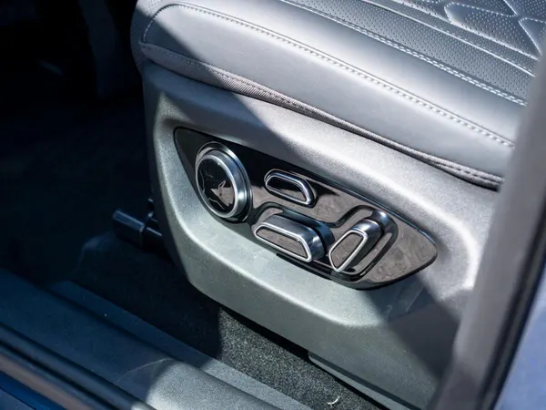BYD Sealion 7 - Photo 22