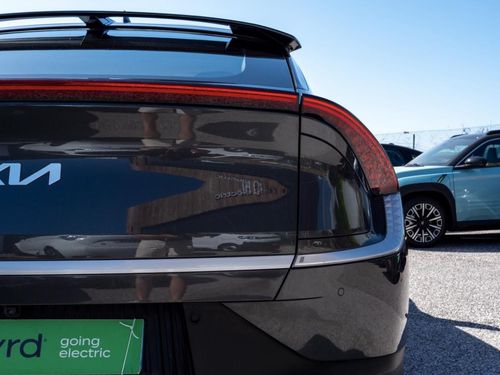 Kia EV6 - Photo 12