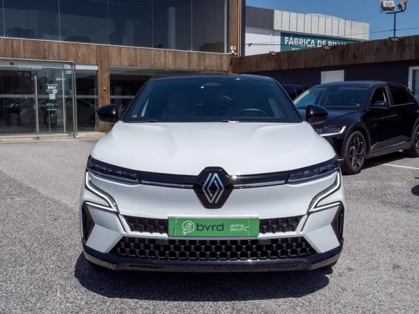 Renault Mégane E-Tech - Photo 4
