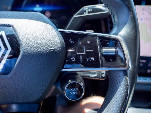 Renault Mégane E-Tech - Photo 29
