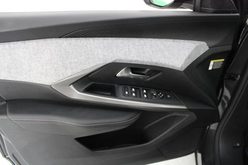 Peugeot E-5008 - Photo 11