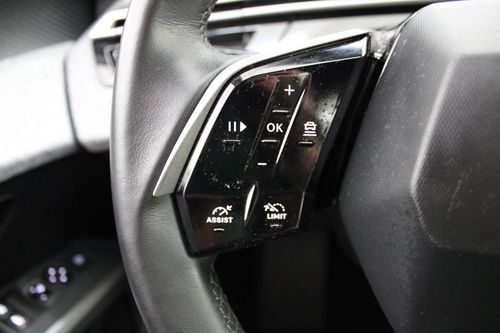 Peugeot E-5008 - Photo 20