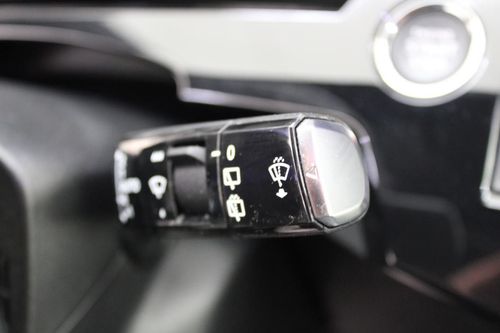 Peugeot E-5008 - Photo 23