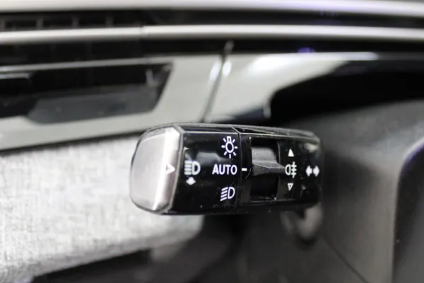 Peugeot E-5008 - Photo 22