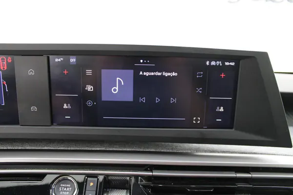 Peugeot E-5008 - Photo 29