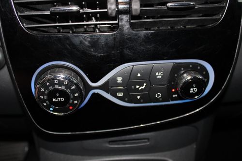 Renault Zoe - Photo 19