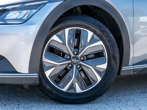 Kia EV6 - Photo 3