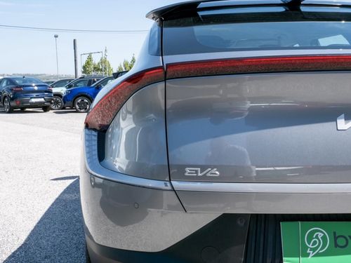 Kia EV6 - Photo 11