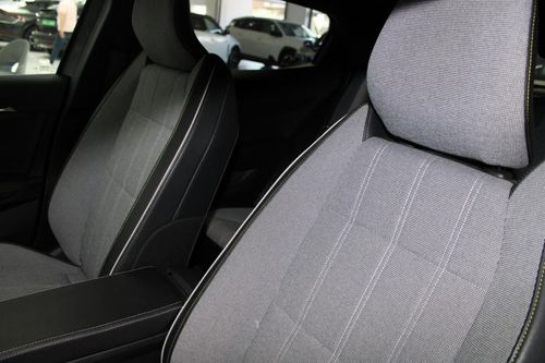 Renault Mégane E-Tech - Photo 10
