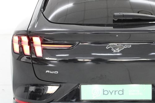 Ford Mustang Mach-E - Photo 6