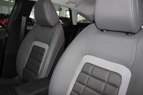 Citroen e-C4 - Photo 10