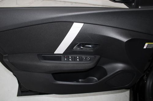 Citroen e-C4 X - Photo 9