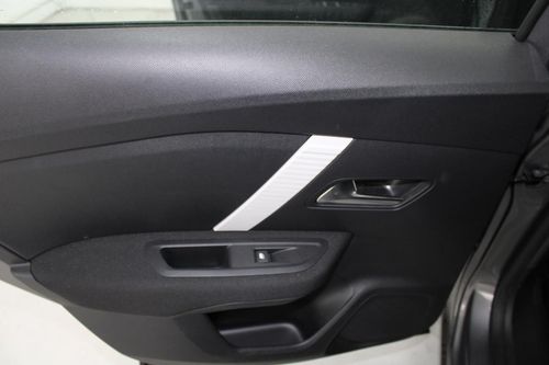 Citroen e-C4 - Photo 12