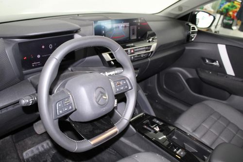 Citroen e-C4 - Photo 11