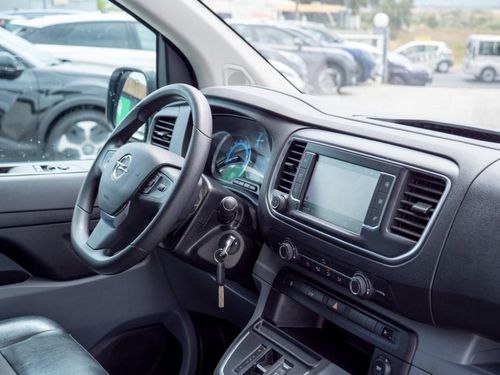 Opel Vivaro - Photo 18