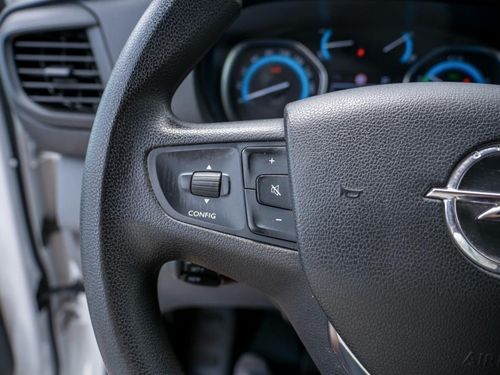 Opel Vivaro - Photo 25