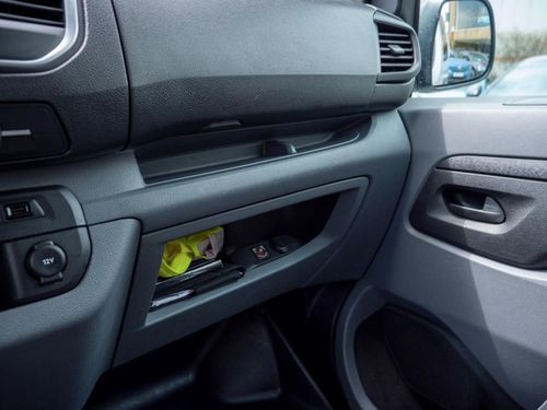 Opel Vivaro - Photo 31