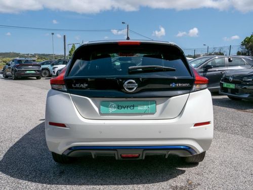 Nissan Leaf - Photo 10
