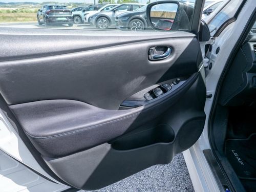 Nissan Leaf - Photo 20