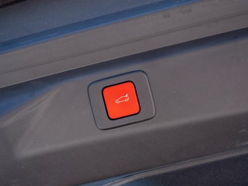 Peugeot E-3008 - Photo 15