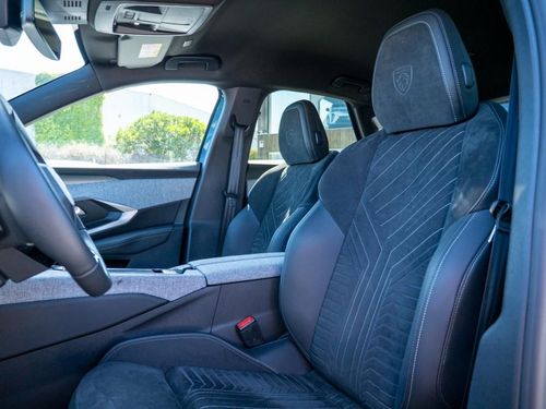 Peugeot E-3008 - Photo 23
