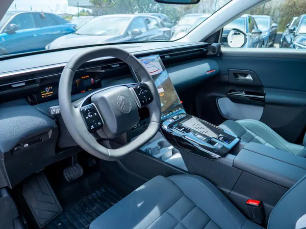 Citroen e-C5 Aircross - Photo 20