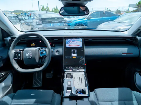Citroen e-C5 Aircross - Photo 24