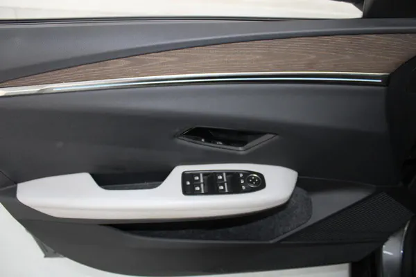 Renault Mégane E-Tech - Photo 9