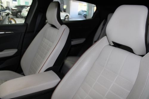 Renault Mégane E-Tech - Photo 10