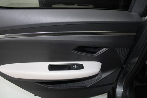 Renault Mégane E-Tech - Photo 12