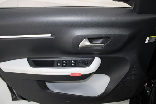 Citroen e-C3 - Photo 9
