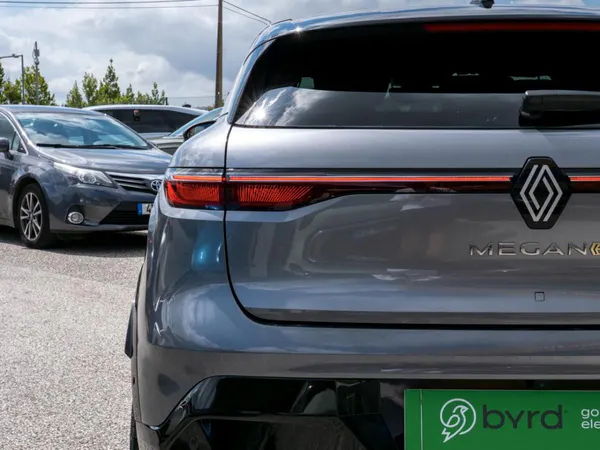 Renault Mégane E-Tech - Photo 11