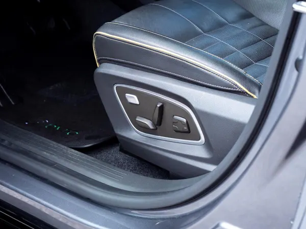 Renault Mégane E-Tech - Photo 24