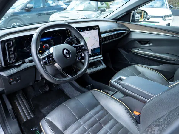 Renault Mégane E-Tech - Photo 22