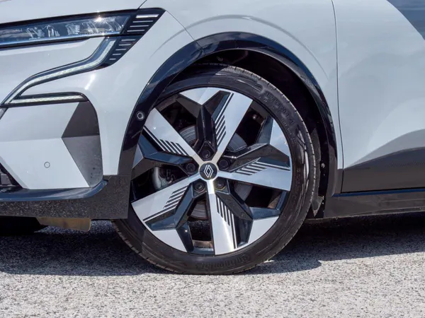 Renault Mégane E-Tech - Photo 3