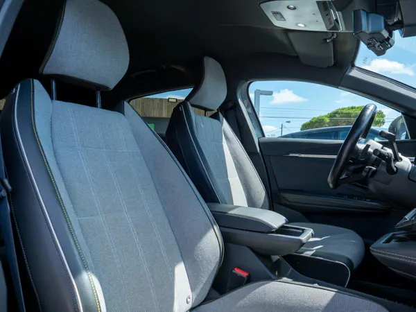 Renault Mégane E-Tech - Photo 18