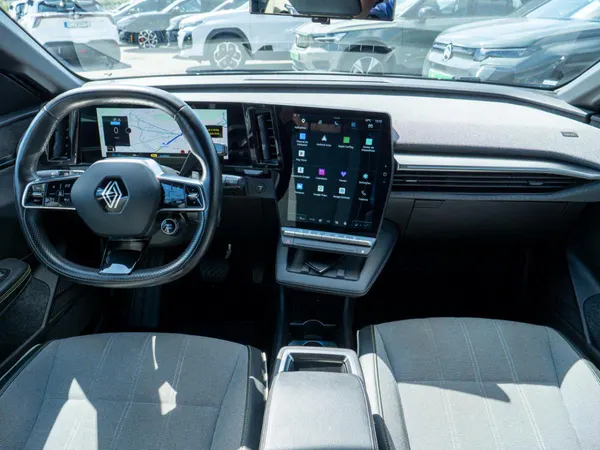 Renault Mégane E-Tech - Photo 24