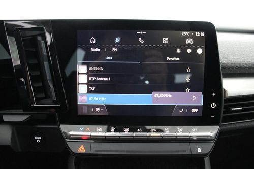 Renault Mégane E-Tech - Photo 22